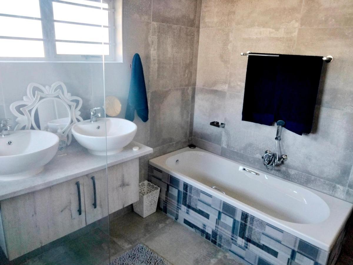 Villa Perel Of Perlemoenbaai Gansbaai Esterno foto